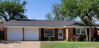 5430 13th St in Lubbock, TX - Building Photo