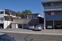 Building Photo - Star Brite Apartments in Reno, Nevada