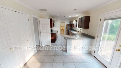 355 Bishea Ct in Fairborn, OH - Building Photo - Building Photo