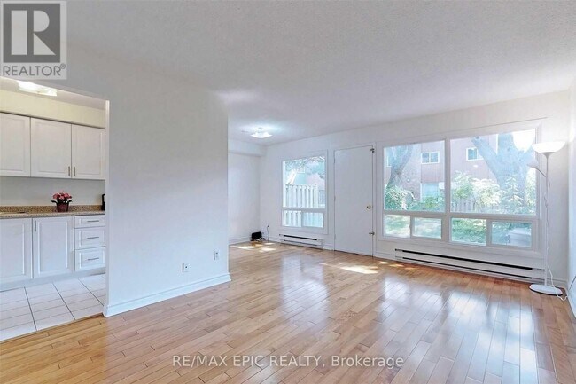 120 Woody Vine Way in Toronto, ON - Building Photo - Building Photo