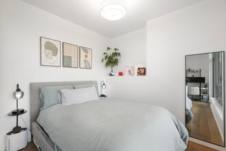 1808 Minor Ave, Unit 701 in Seattle, WA - Foto de edificio - Building Photo