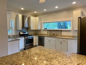 918 11th Ave W in Bradenton, FL - Building Photo - Building Photo