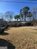 707 Melrose Dr in Forest Park, GA - Building Photo