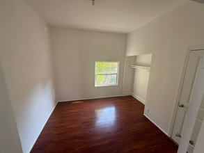 1522 W 29th St-Unit -2 in Los Angeles, CA - Building Photo - Building Photo