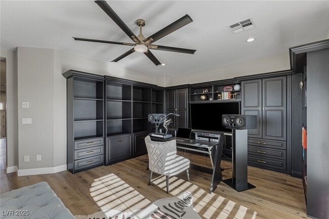 1426 Foothills Village Dr