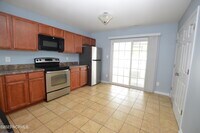 8000 Banister Loop photo'