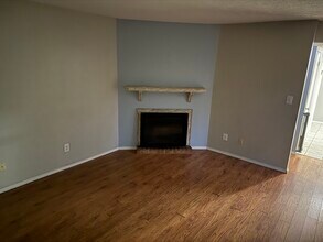 720 Coventry Ln, Unit K in Florence, SC - Building Photo - Building Photo