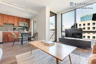 3444 Fairfax Dr in Arlington, VA - Foto de edificio - Building Photo
