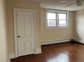 5 Wood Ct in Tarrytown, NY - Building Photo - Building Photo