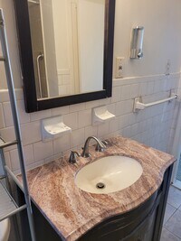 511 Queensgate Rd photo'