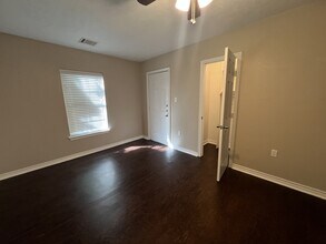 605 Highlands St in College Station, TX - Building Photo - Building Photo