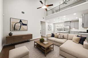 2108 Hermia St in Austin, TX - Building Photo