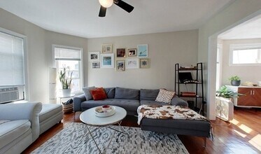 8 Speridakis Ter in Cambridge, MA - Foto de edificio - Building Photo