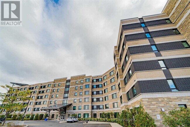 7400 Markham Rd in Markham, ON - Building Photo - Building Photo