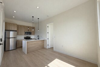 1819 Westinghouse St in San Diego, CA - Building Photo - Building Photo