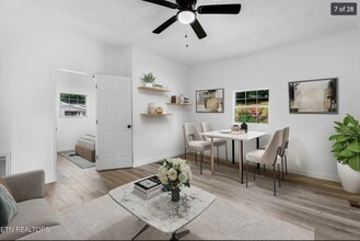3822 Hampton Ave in Knoxville, TN - Building Photo - Building Photo