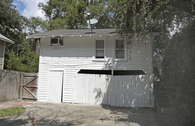 2245 Myra St in Jacksonville, FL - Foto de edificio - Building Photo