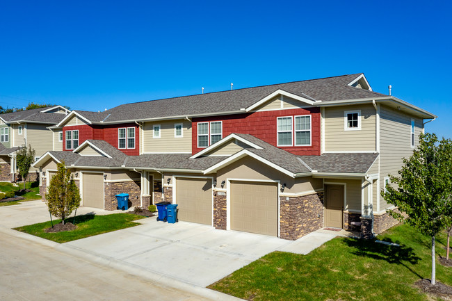 Chapel Ridge Townhomes in Lee's Summit, MO - Foto de edificio - Building Photo