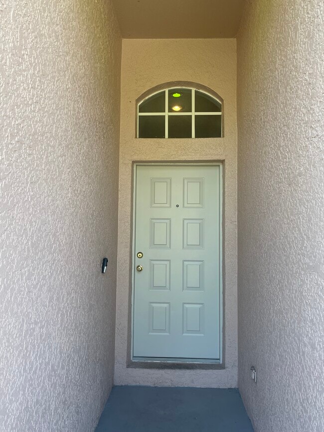 554 Lake Cypress Cir in Oldsmar, FL - Building Photo - Building Photo