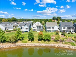 124 Sisters Cove Ct in Mooresville, NC - Building Photo - Building Photo