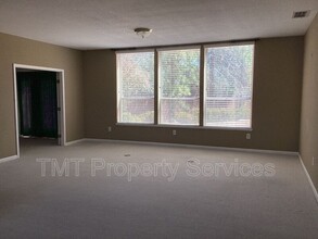 5325 Navigation Ct in Fair Oaks, CA - Building Photo - Building Photo