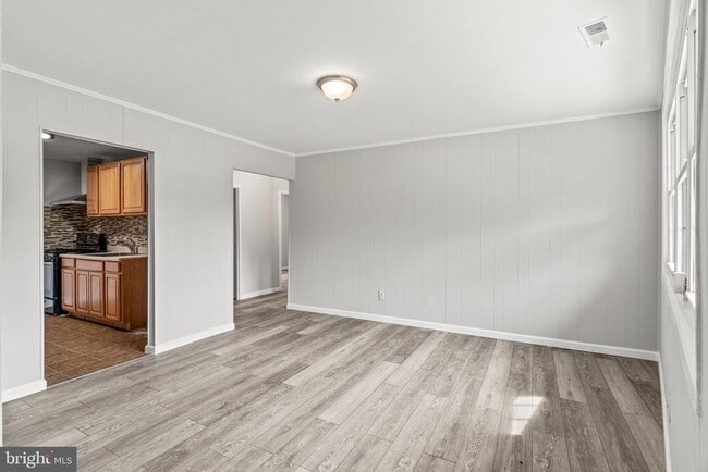 property at 176 Lemmon Ave