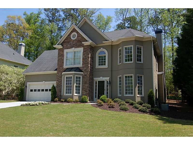340 Tall Timbers Dr in Roswell, GA - Building Photo