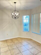 156 SW Peacock Blvd in Port St. Lucie, FL - Foto de edificio - Building Photo