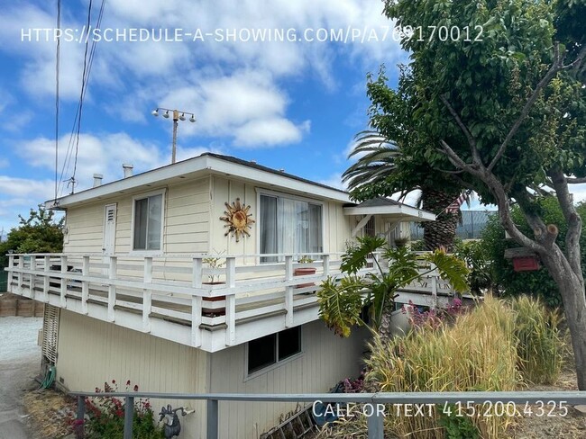 529 Capitol St, Unit 533 B in Salinas, CA - Foto de edificio - Building Photo