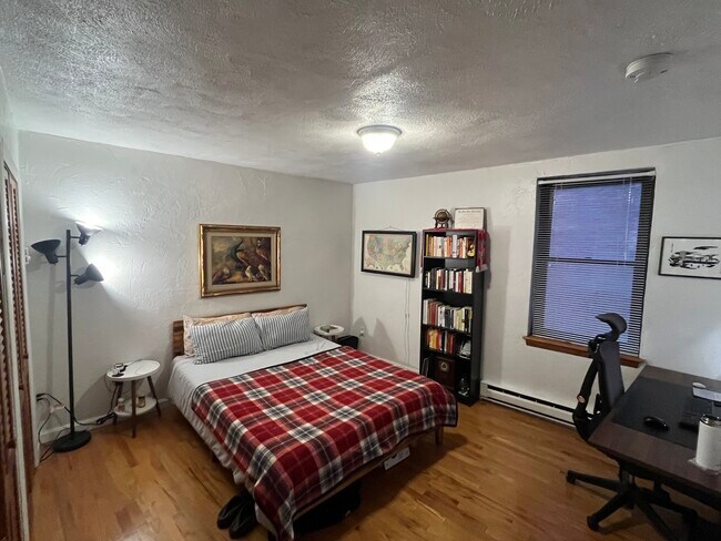 153 Salem St, Unit 2 in Boston, MA - Building Photo - Building Photo