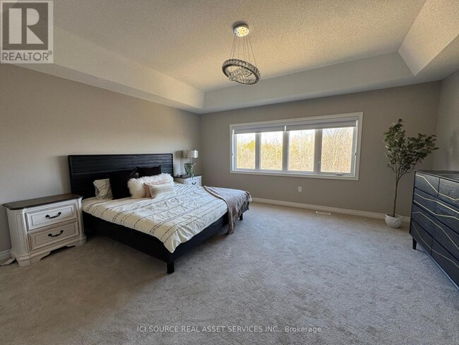 650 Lemay Grv in Peterborough, ON - Building Photo - Building Photo