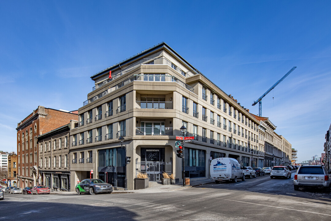 401-405 Notre-Dame E in Montréal, QC - Building Photo