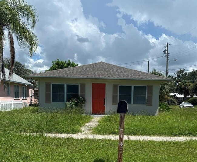 121 Bay St