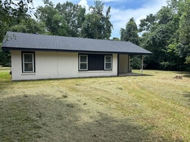 11735 Ellen Dr in Baton Rouge, LA - Building Photo