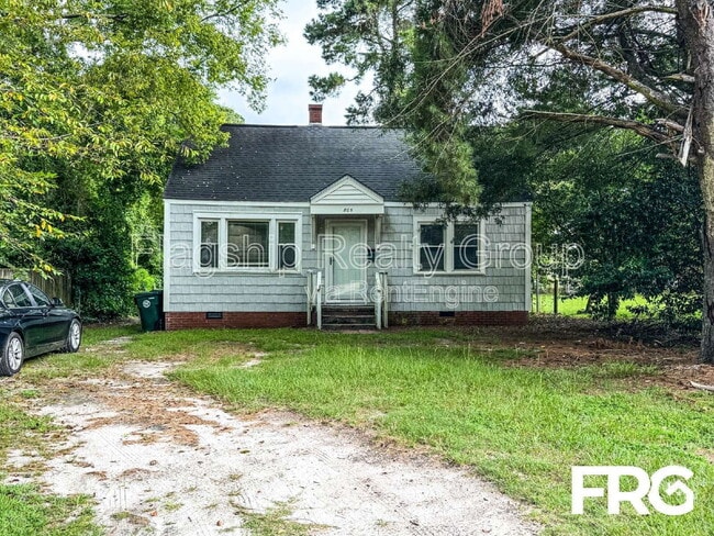 property at 805 Rudolph St