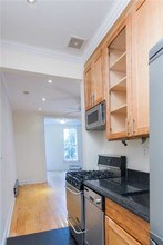 110 Bedford St-Unit -#A2 in New York, NY - Building Photo - Building Photo