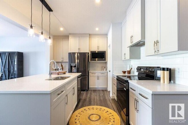32 Rosewood Wy in St. Albert, AB - Building Photo - Building Photo