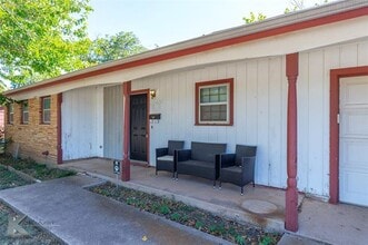 2265 S 33rd St in Abilene, TX - Foto de edificio - Building Photo