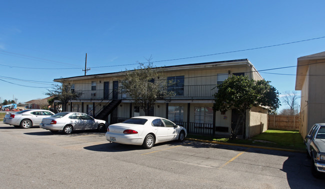 Acadian Village in New Roads, LA - Building Photo - Building Photo