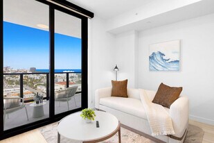 7144 Byron Ave in Miami Beach, FL - Building Photo