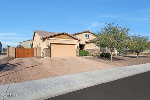 9422 W Donald Dr in Peoria, AZ - Building Photo