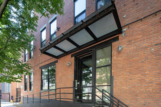 364 Manhattan Ave in Brooklyn, NY - Building Photo - Building Photo