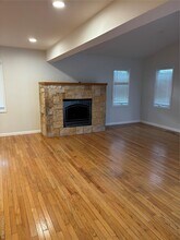 23 W Court Dr in Centereach, NY - Building Photo - Building Photo