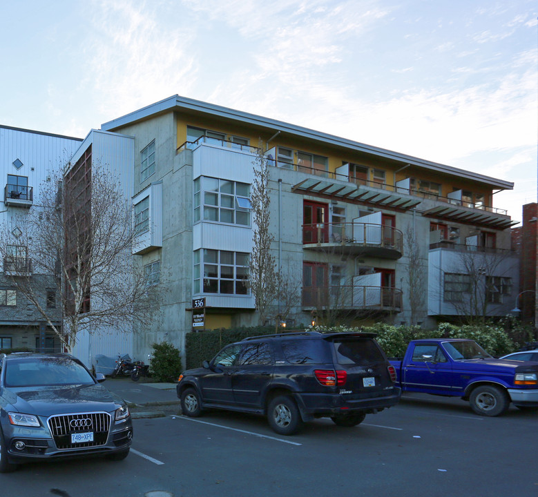 536 Chatham St in Victoria, BC - Building Photo