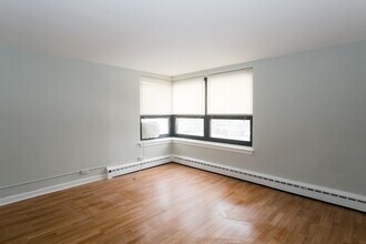 448 W Wellington Ave in Chicago, IL - Building Photo - Building Photo