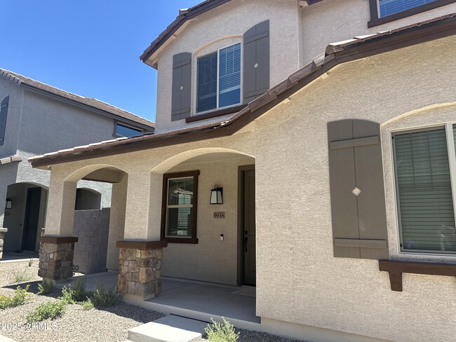 property at 9938 W Piccadilly Rd