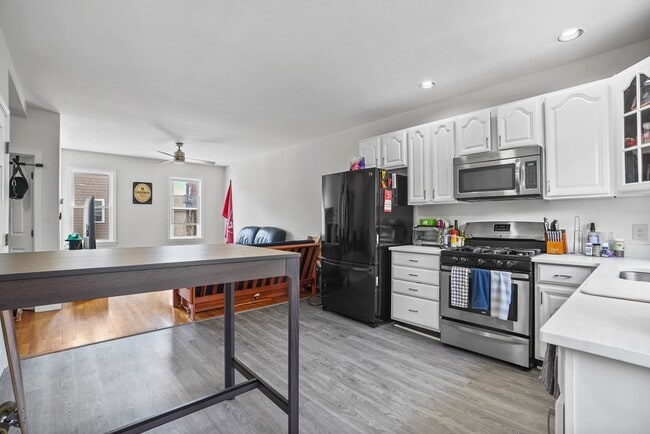 140 D St, Unit 2