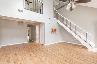 655 Biltmore Dr in Virginia Beach, VA - Building Photo - Building Photo