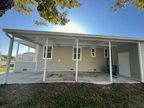 239 Sable Dr in North Fort Myers, FL - Building Photo - Building Photo