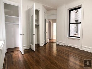 WEST 72 STREET in New York, NY - Building Photo - Building Photo